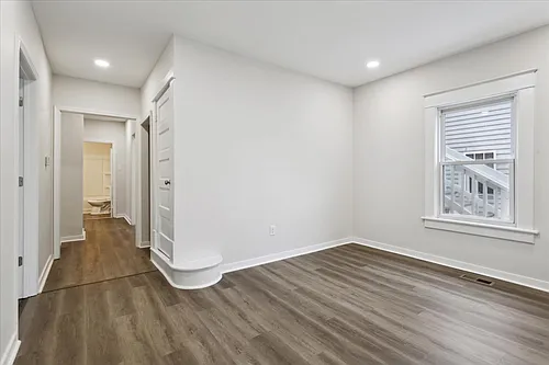 1307 Holly Ave Photo 1