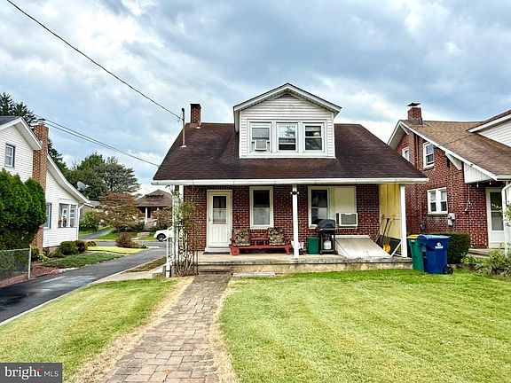 5th image of 2039 Reading Ave