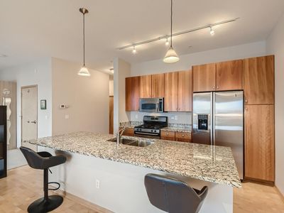 4525 Park Commons Dr UNIT 321, Saint Louis Park, MN, 55416