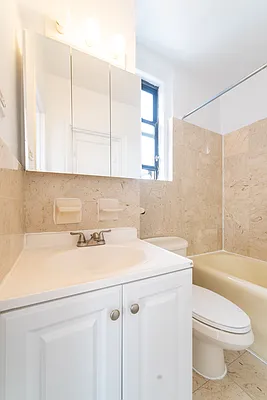 Rented by Platinum Properties | media 12