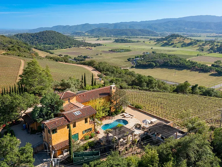 7760 Silverado Trl — Photo 1