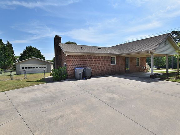 2nd image of 1200 W Mount Dr
