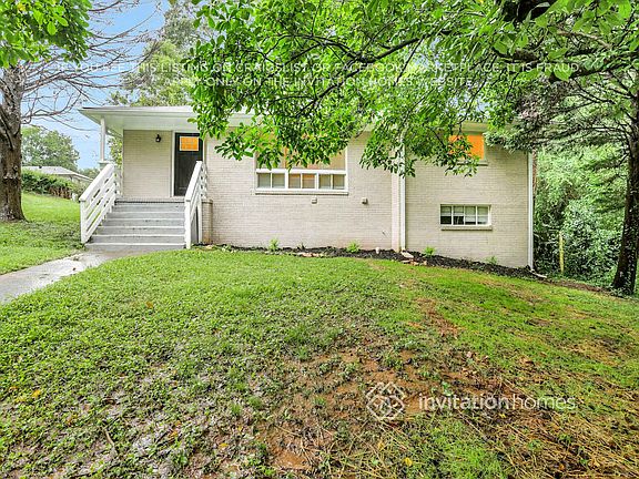 2nd image of 2957 Belvedere Ln