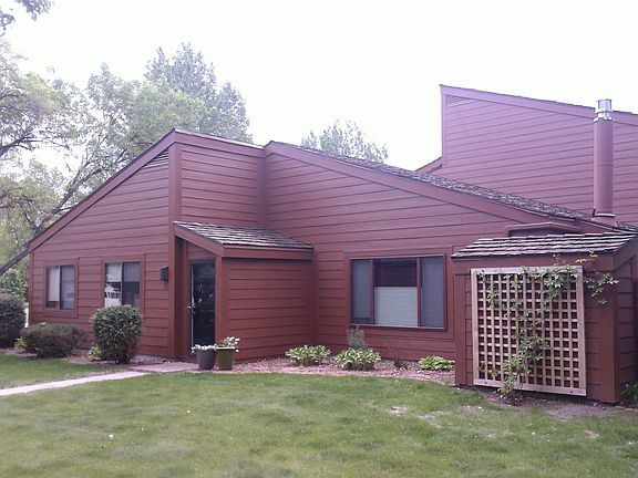 2nd image of 3802 Cherry St APT D13