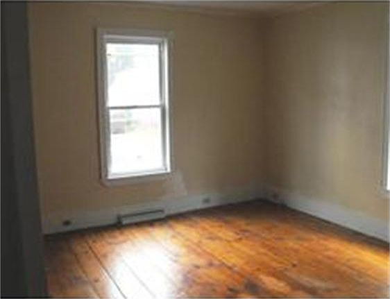4th image of 10 Milk St #1
