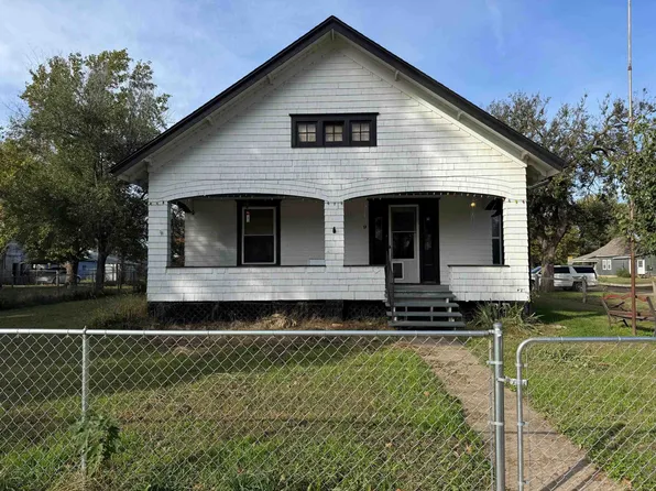 1003 S 2nd St, Arkansas City, KS 67005