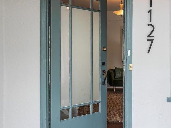 4th image of 1127 Fulton St