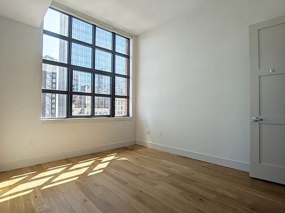 4th image of 41-21 28th St #7J