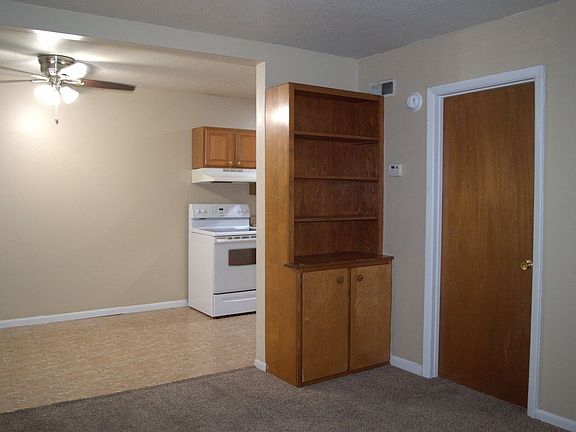 2nd image of 513 N Old Highway 63 #9