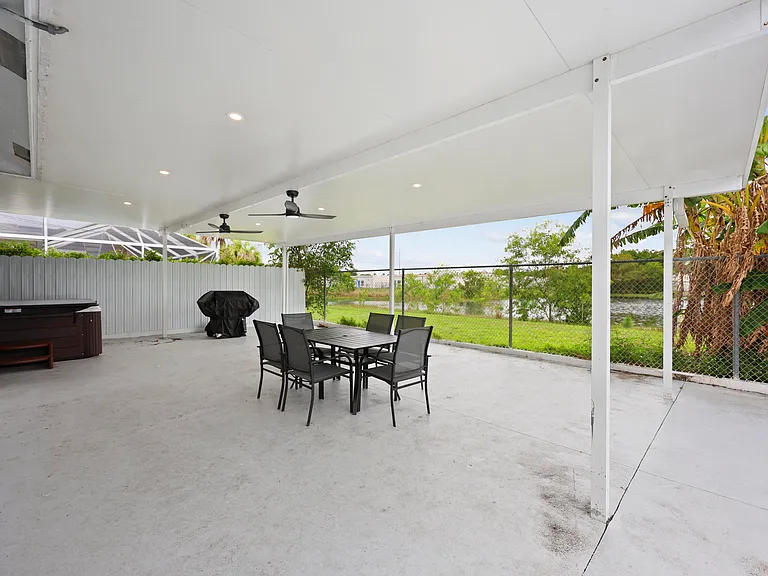 1209 Olympic Cir — Photo 48
