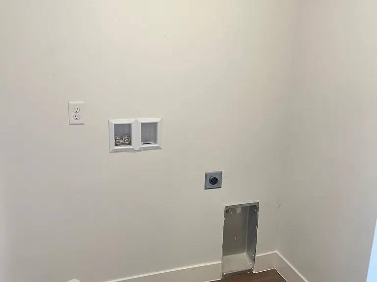 1817 Livy Ln — Photo 18
