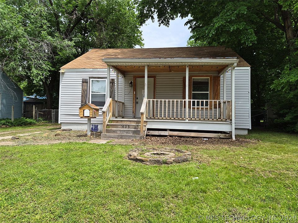 1st image of 423 S 71st East Ave