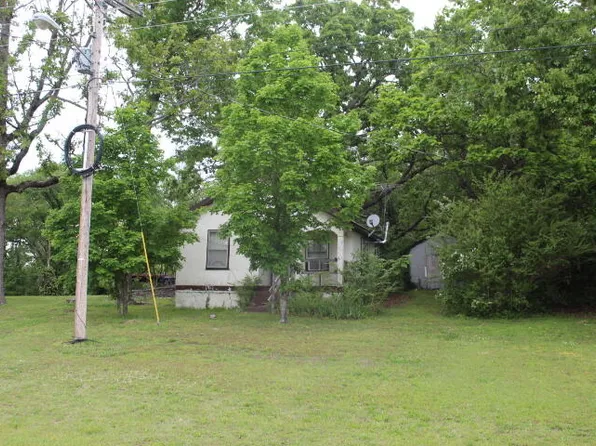 1647 County Road 806, Gainesville, MO 65655