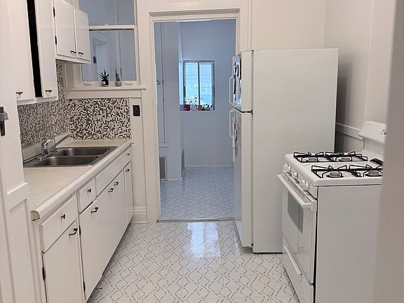 Bright Kitchen