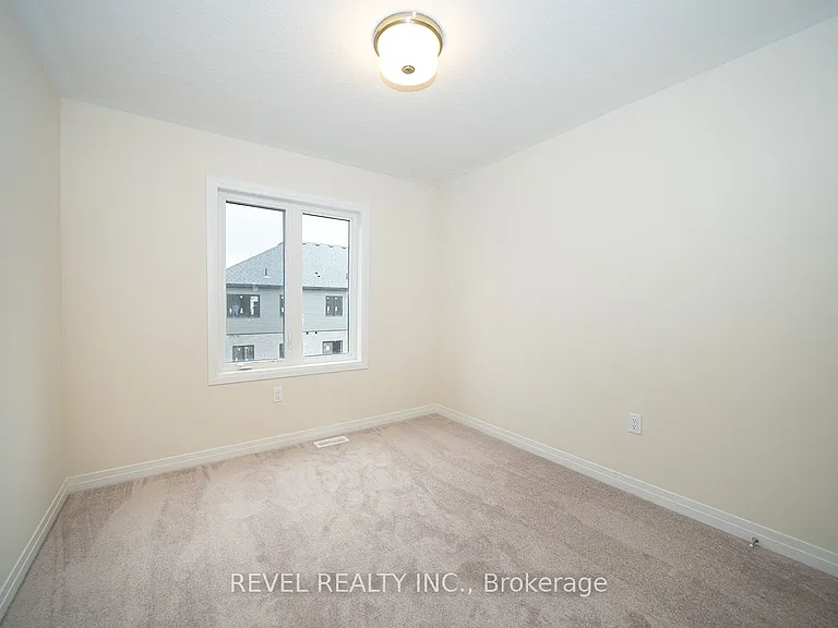 31 Wakeling Dr — Photo 23