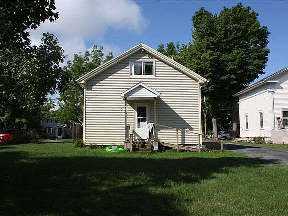 3rd image of 523 John St
