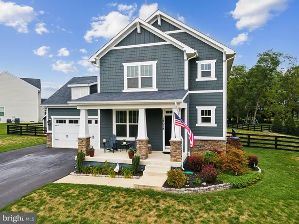 12018 George Farm Dr, Lovettsville, VA 20180