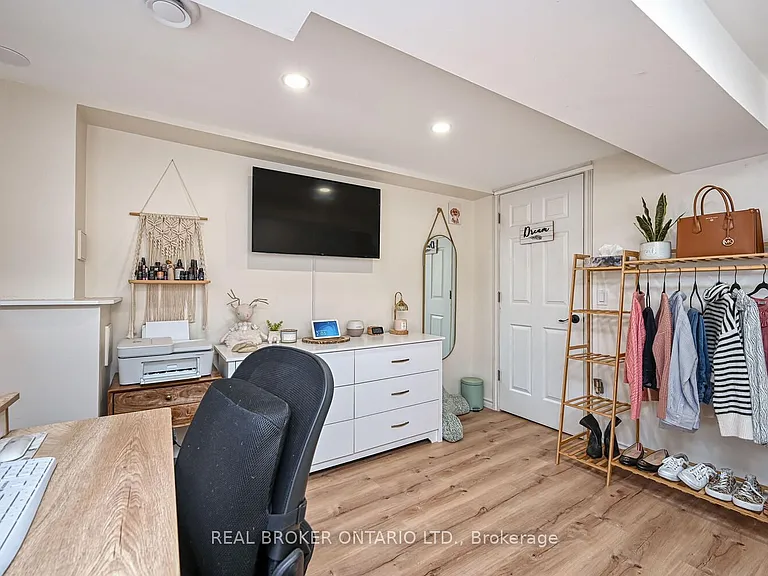 840 Macodrum Dr #LOWER — Photo 18