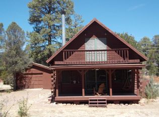 3392 Navajo Dr, Overgaard, AZ 85933