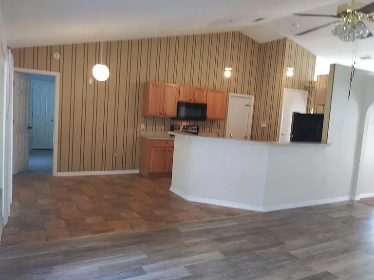 14169 Spring Hill Dr — Photo 4
