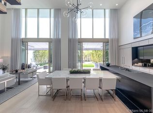 300 Collins Ave #2A, Miami Beach, FL 33139