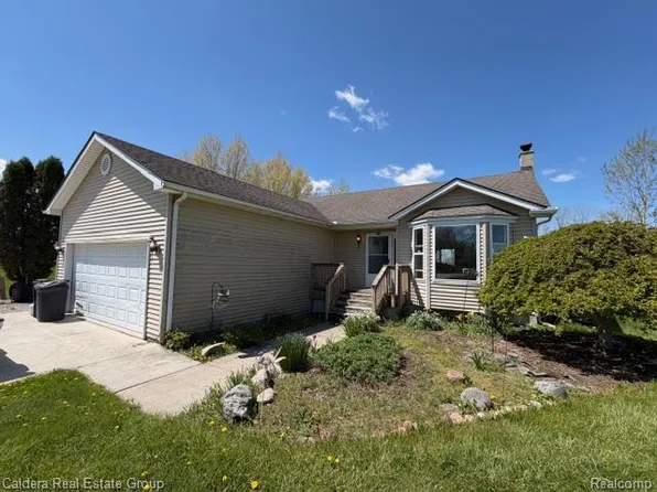 3579 Miller Rd, Capac, MI 48014