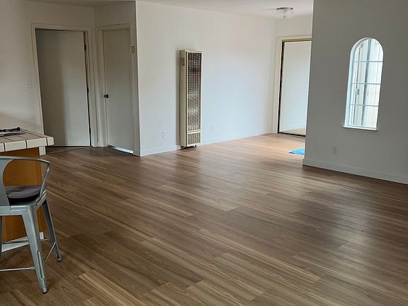 3rd image of 1017 Empey Way