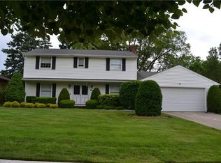 1826 Aldersgate Dr, Lyndhurst, OH