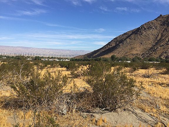 3rd image of 16 Lazy C Ranch Rd