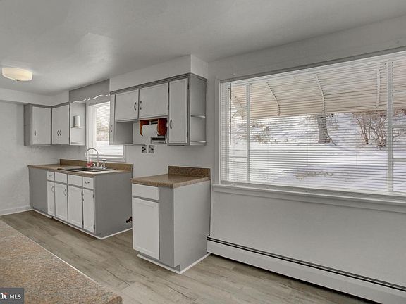 5th image of 18671 Sugar Run Rd