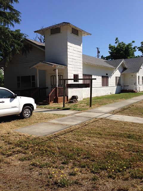 1st image of 400 Mariposa Ave