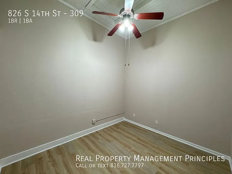 826 S 14th St #309 — Photo 5