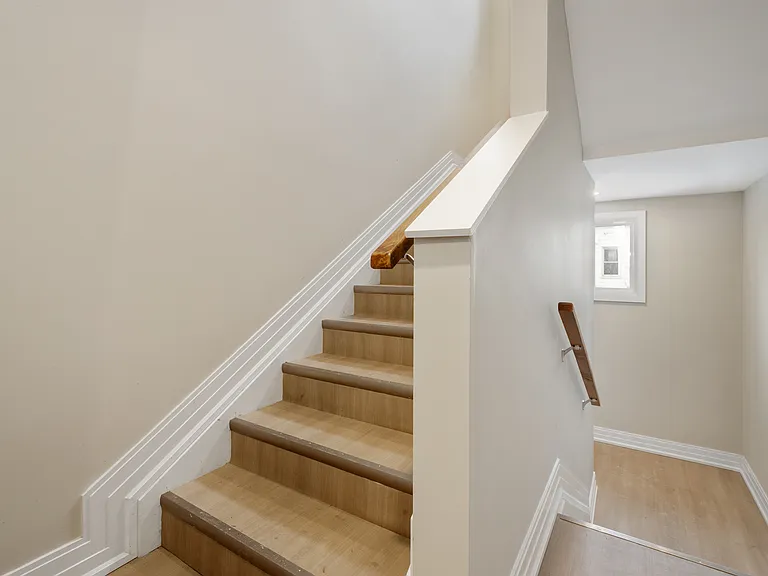 136 Willow St #BASEMENT — Photo 13