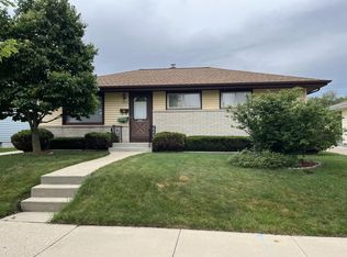 6507 S 17th St, Milwaukee, WI 53221