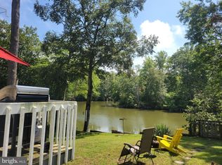 2058 Shore Dr, Edgewater, MD 21037