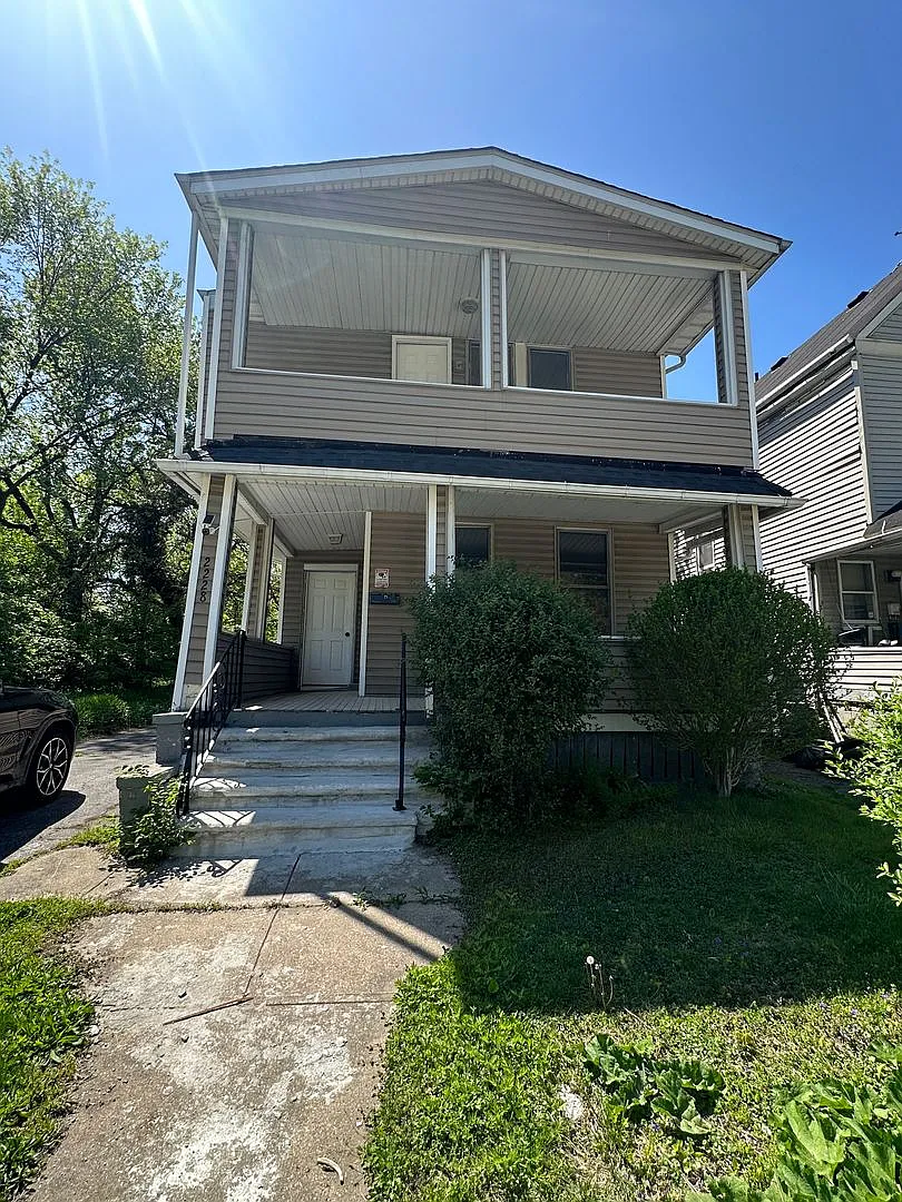 2bd Duplex Cash Pay — Photo 2