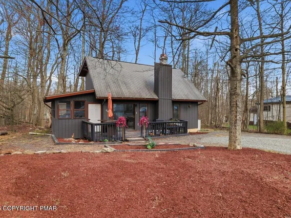 9205 Westwood Dr, Tobyhanna, PA 18466