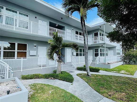 2nd image of 1905 Calais Dr APT 3