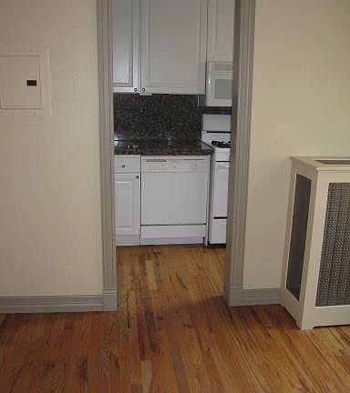 5th image of 1650 N Pearl St APT 12