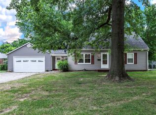 915 Saint Clair Ave, Collinsville, IL