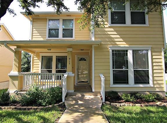 2nd image of 915 Peyton Pl