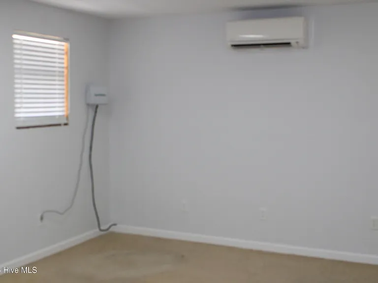 916 Stanton Dr — Photo 42