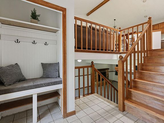 4th image of 2828 Westcliffe Dr