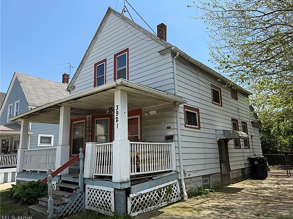 2nd image of 3921 Poe Ave