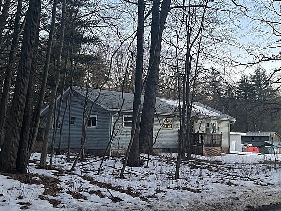 3rd image of 26 Moore Ave