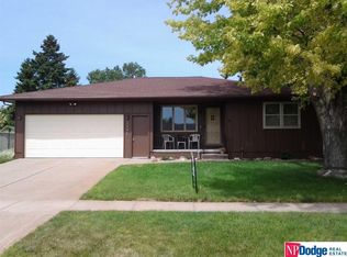 2206 E Cuming St, Fremont, NE 68025