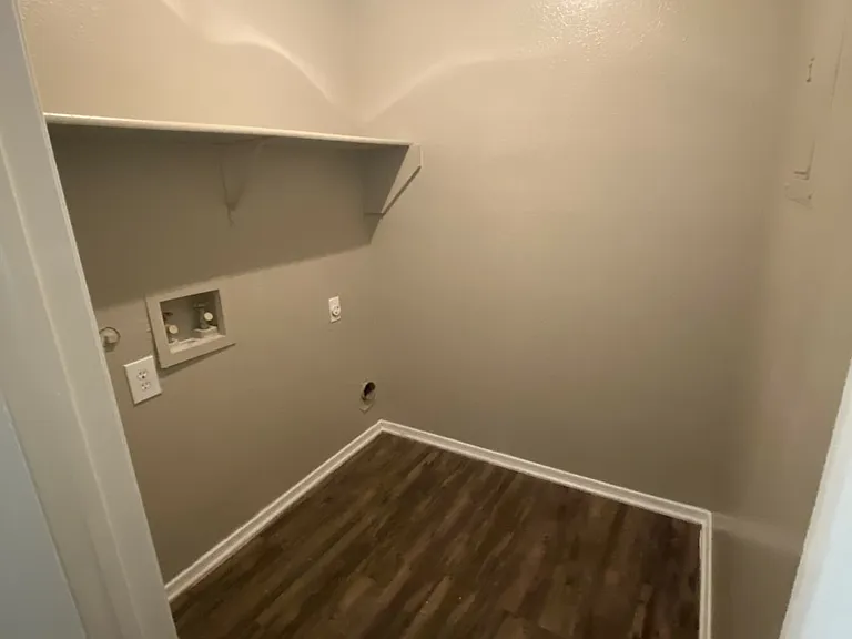 Walnut Creek Apartments — Photo 104