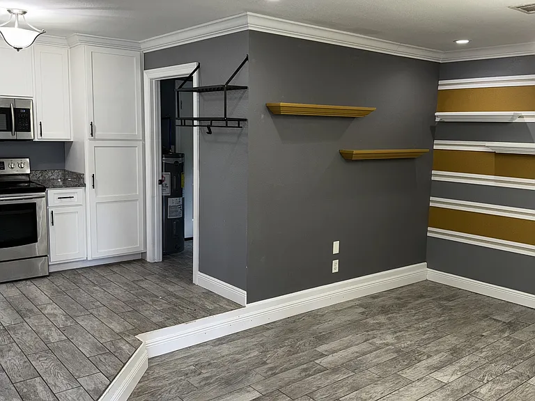 8240 Tempest Dr — Photo 29