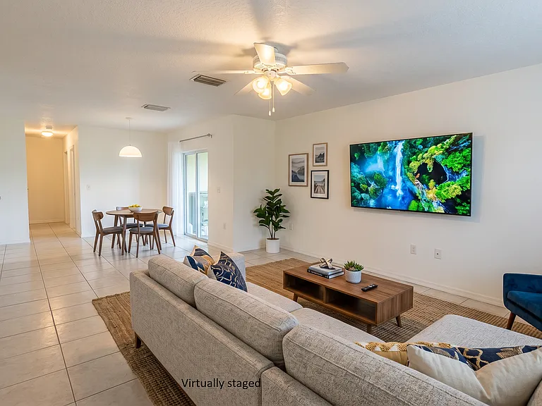 1022 Foster Rd #B — Photo 3