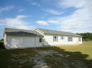 10530 E Division Rd, Knox, IN 46534